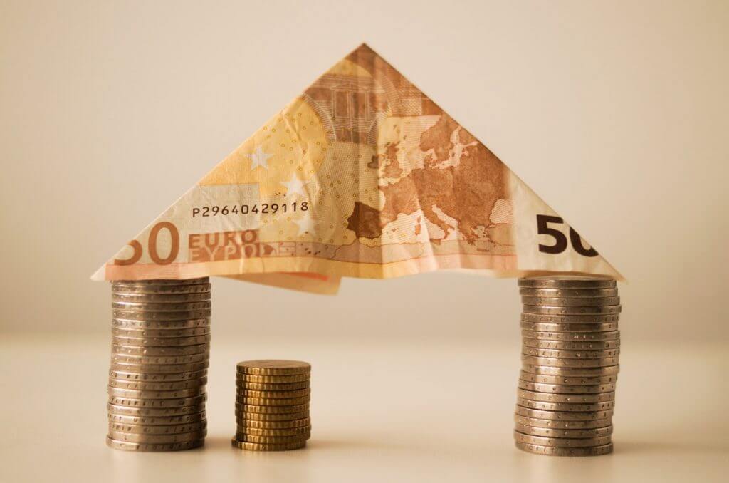 Save for a house and make budgeting easy
