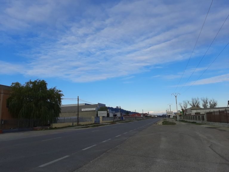 PROYECTO DE ALUMBRADO PÚBLICO EN EL POLÍGONO INDUSTRIAL: AVENIDA SAN MIGUEL Y CALLE NOGAL